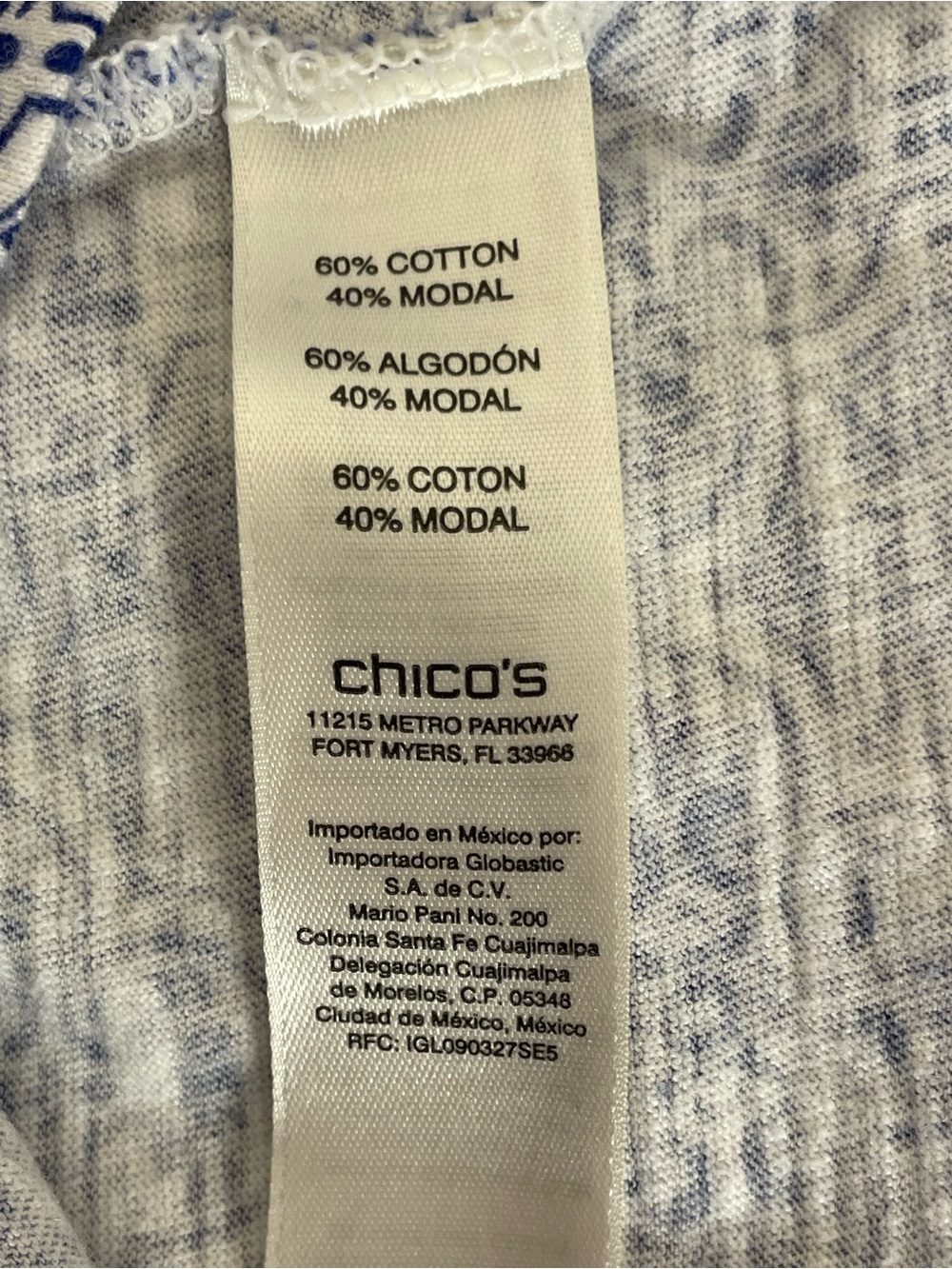 Chico's Blue Patterned V-Neck Tunic Top Women’s Size 2 - Large - Picture 4 of 8